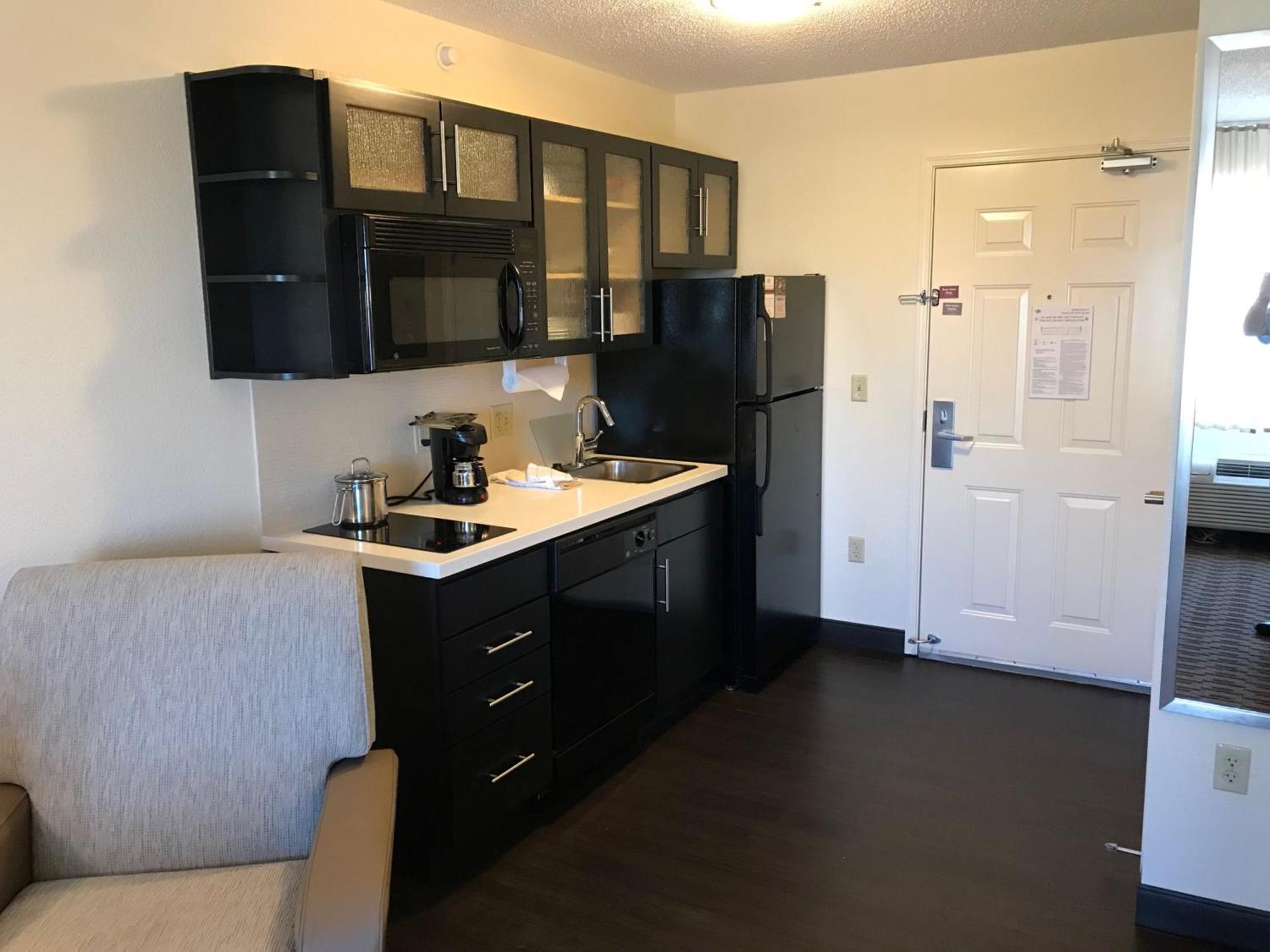Candlewood Suites Fort Wayne - Nw By Ihg Buitenkant foto