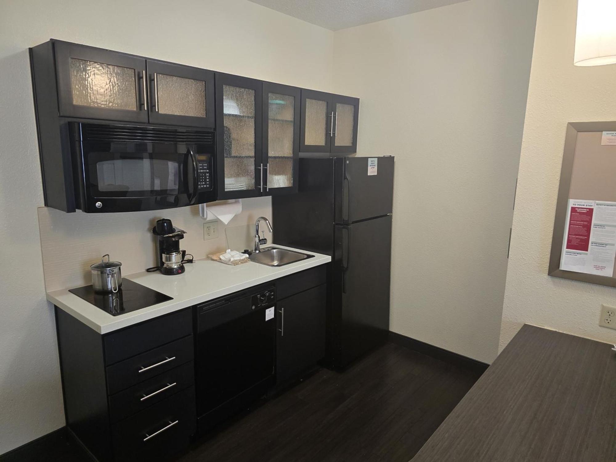 Candlewood Suites Fort Wayne - Nw By Ihg Buitenkant foto