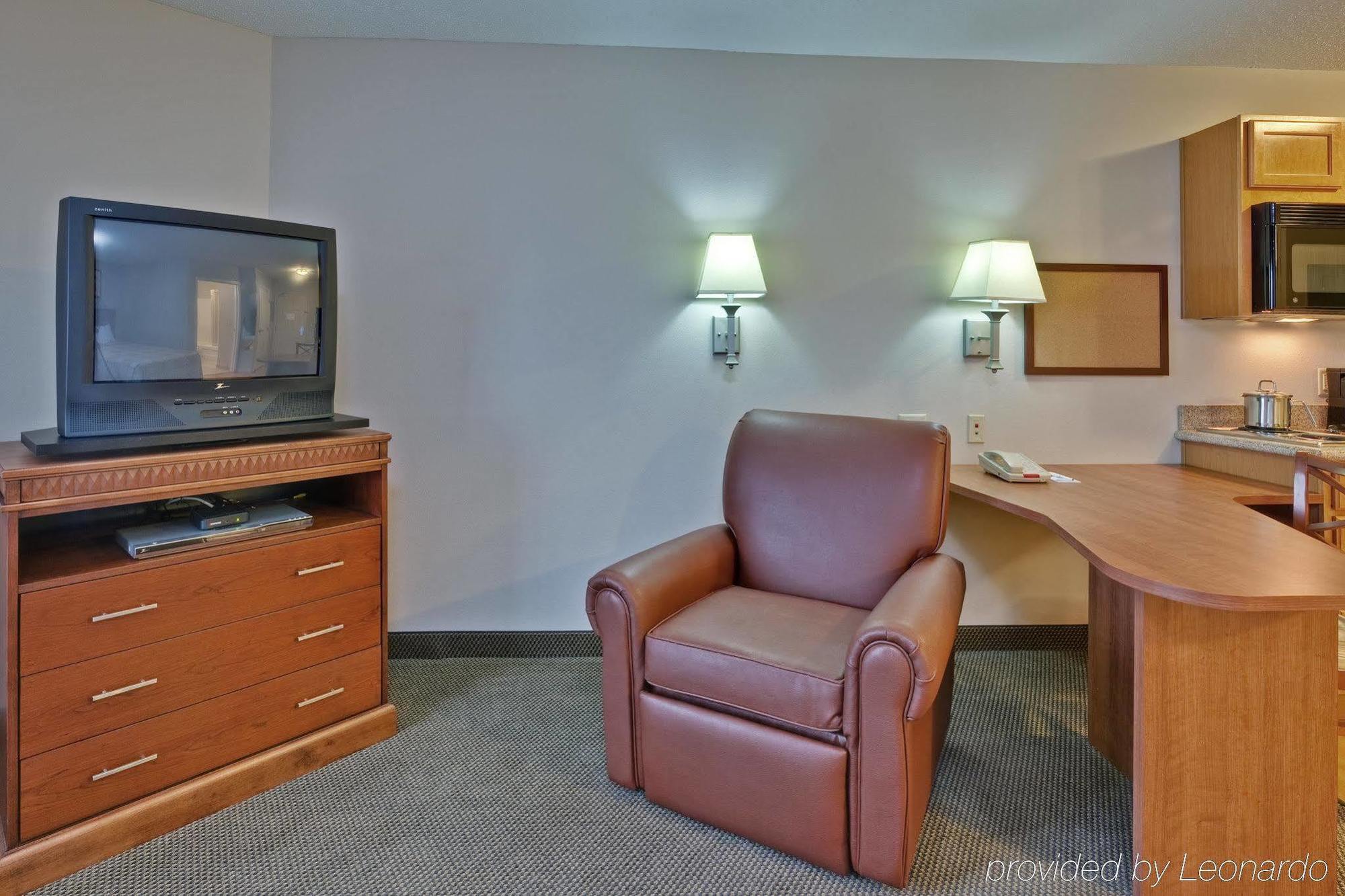 Candlewood Suites Fort Wayne - Nw By Ihg Kamer foto